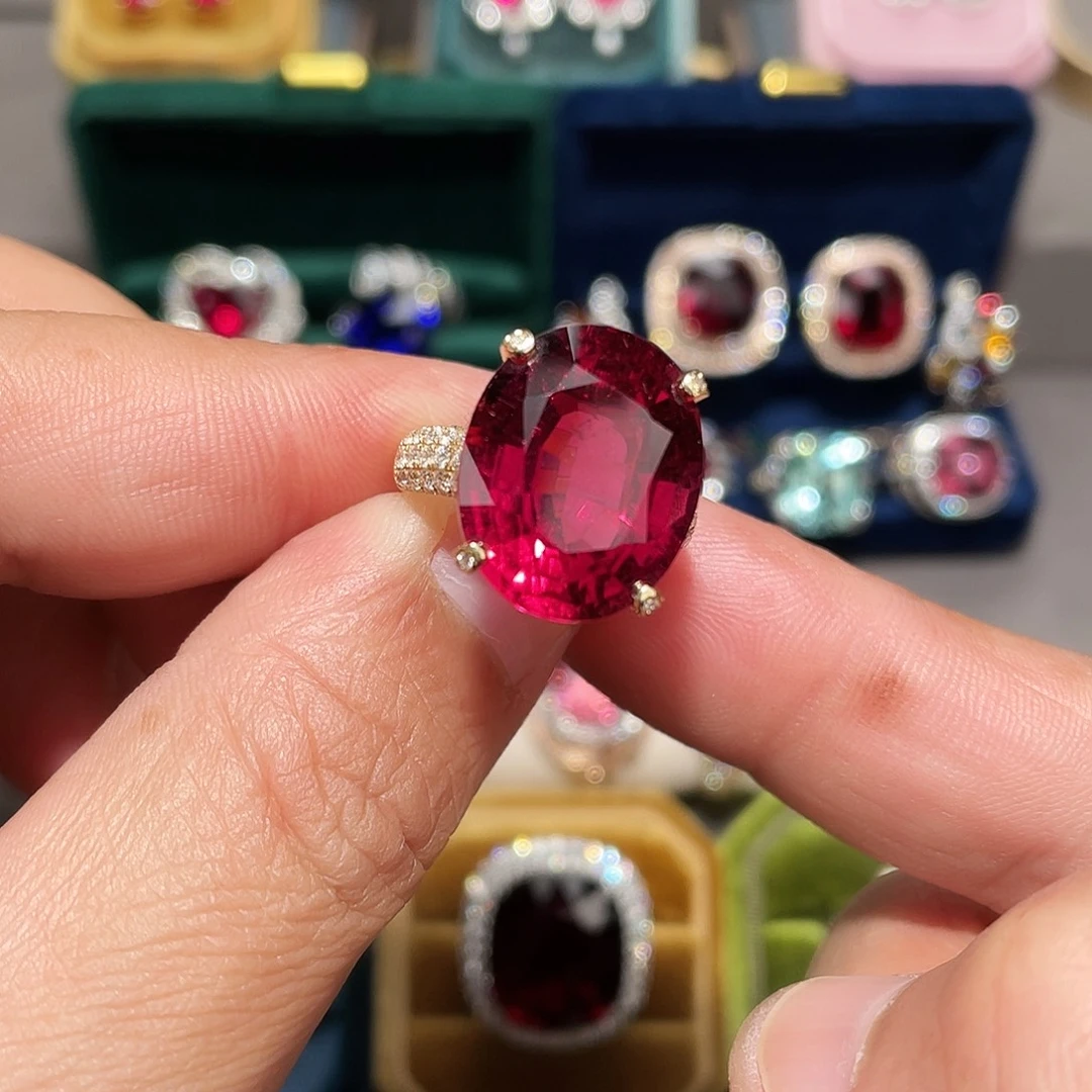 碧玺18K金镶嵌戒指15.7ct