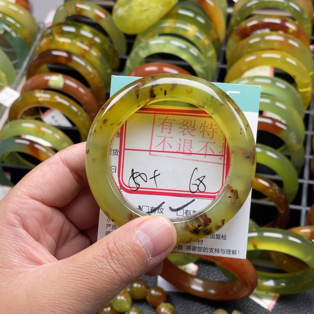 未镶嵌蛇纹石玉手镯有裂手镯特价不退不换