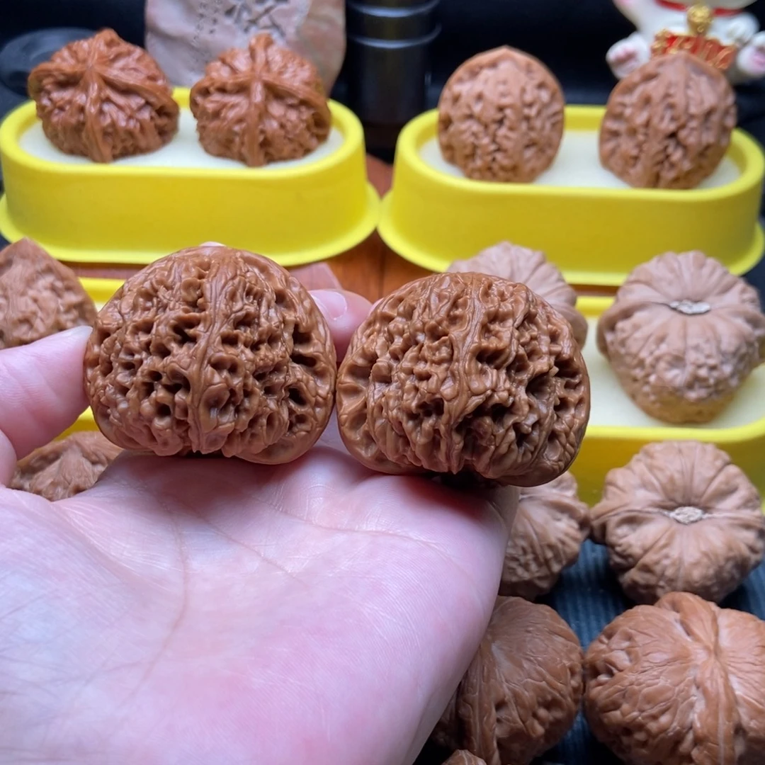 文玩核桃吊坠球疆