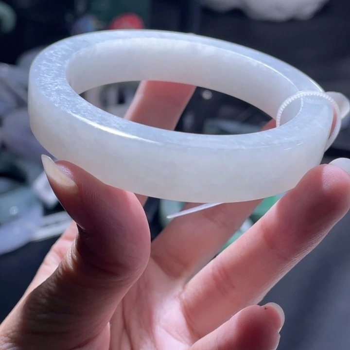 未镶嵌翡翠定制翡翠