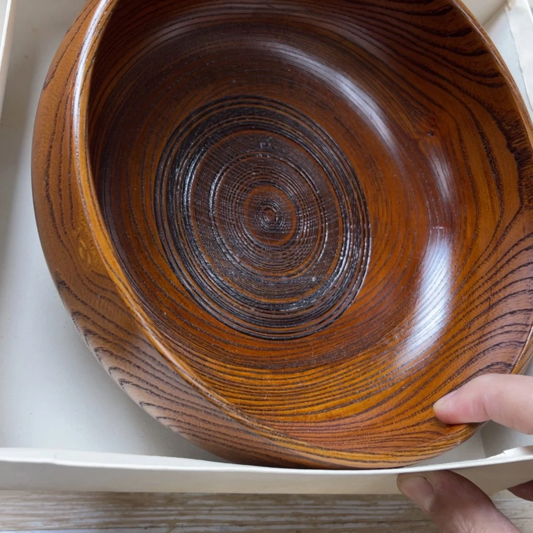 瓷片雨**峰密密麻麻地排列着一个大