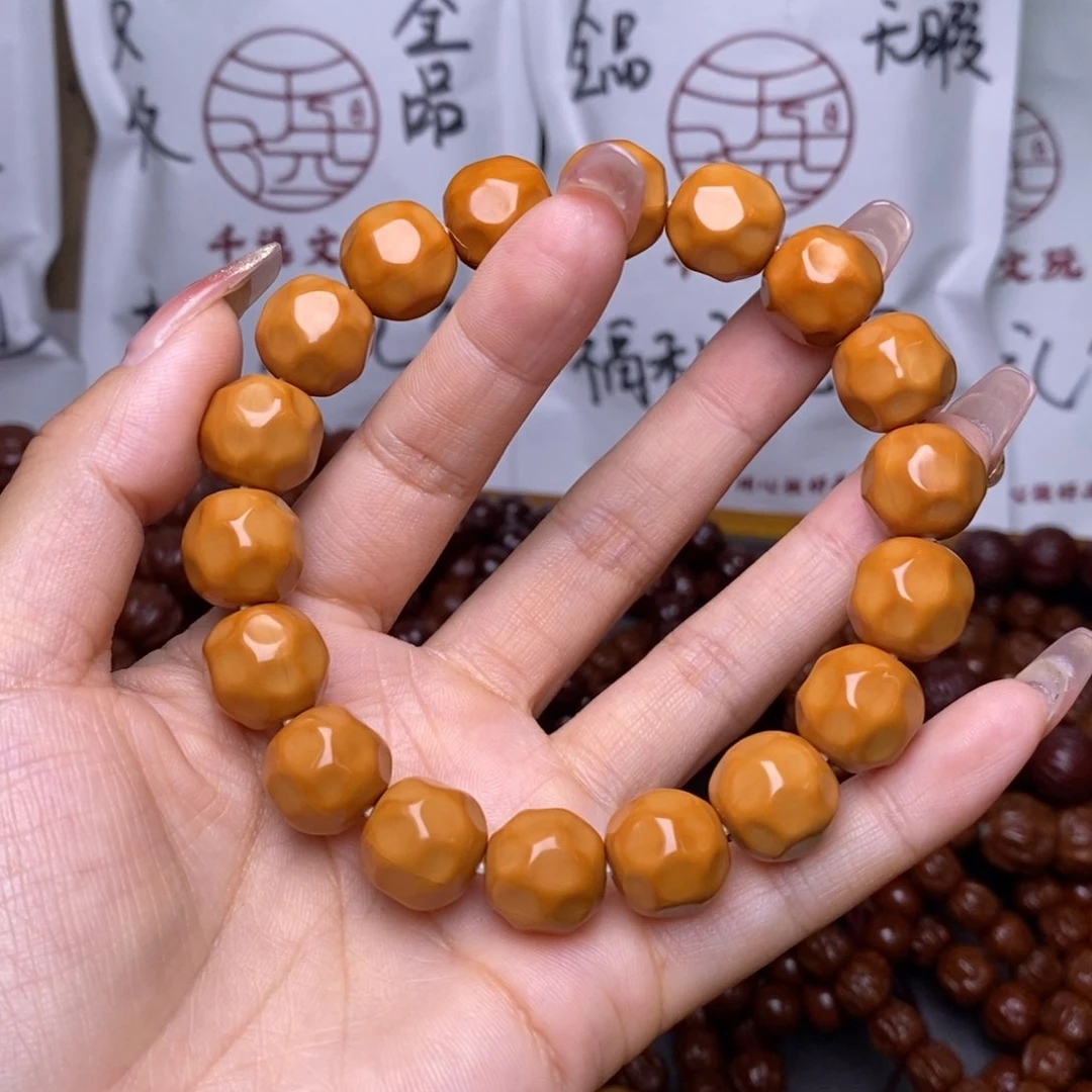 猴头核桃手串奶酪