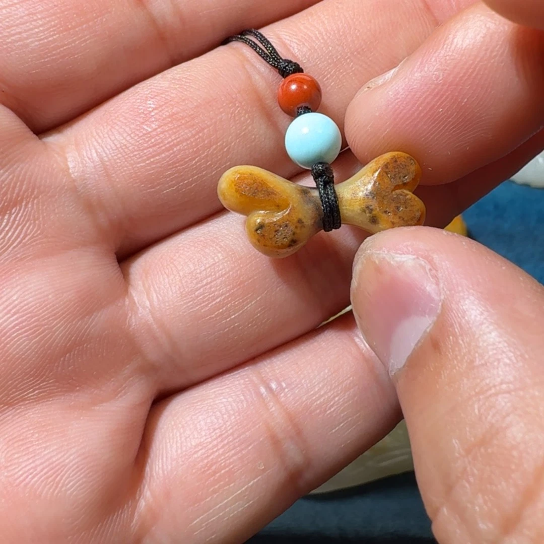 和田玉未镶嵌车挂