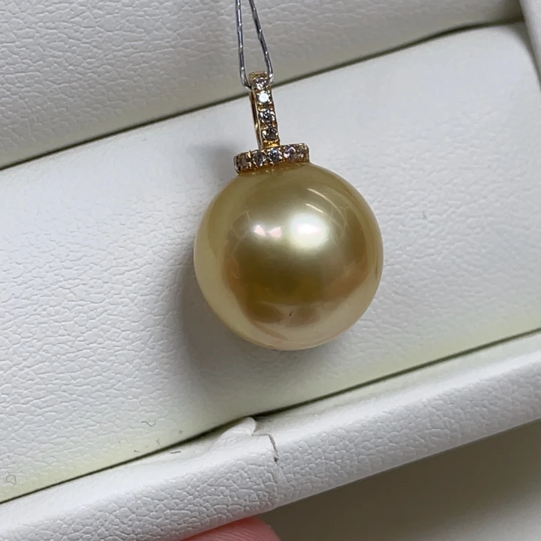 18K金镶嵌海水珍珠吊坠(不含链)12.8mm