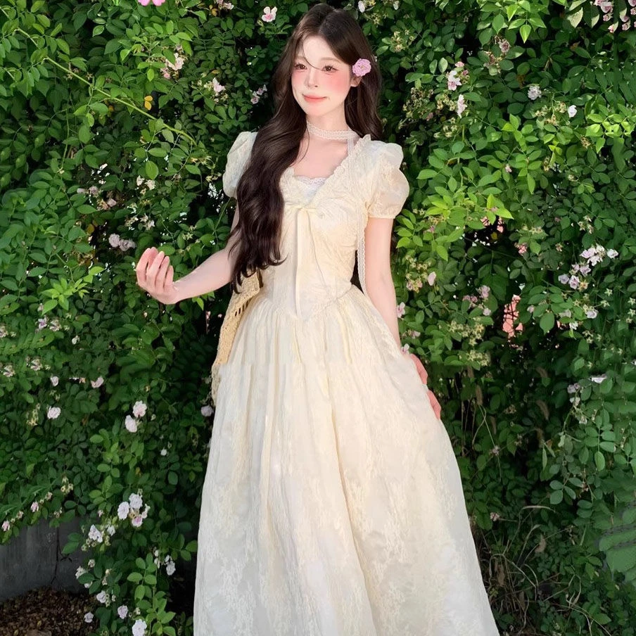 夏季新款法式温柔甜美气质修身小众设计初恋公主连衣裙