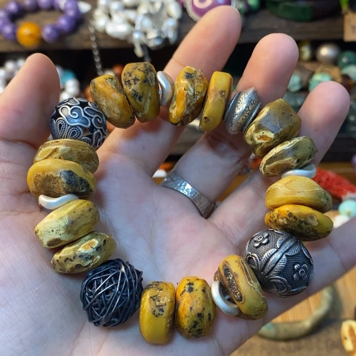 娟***子未镶嵌琥珀裸石蜜蜡