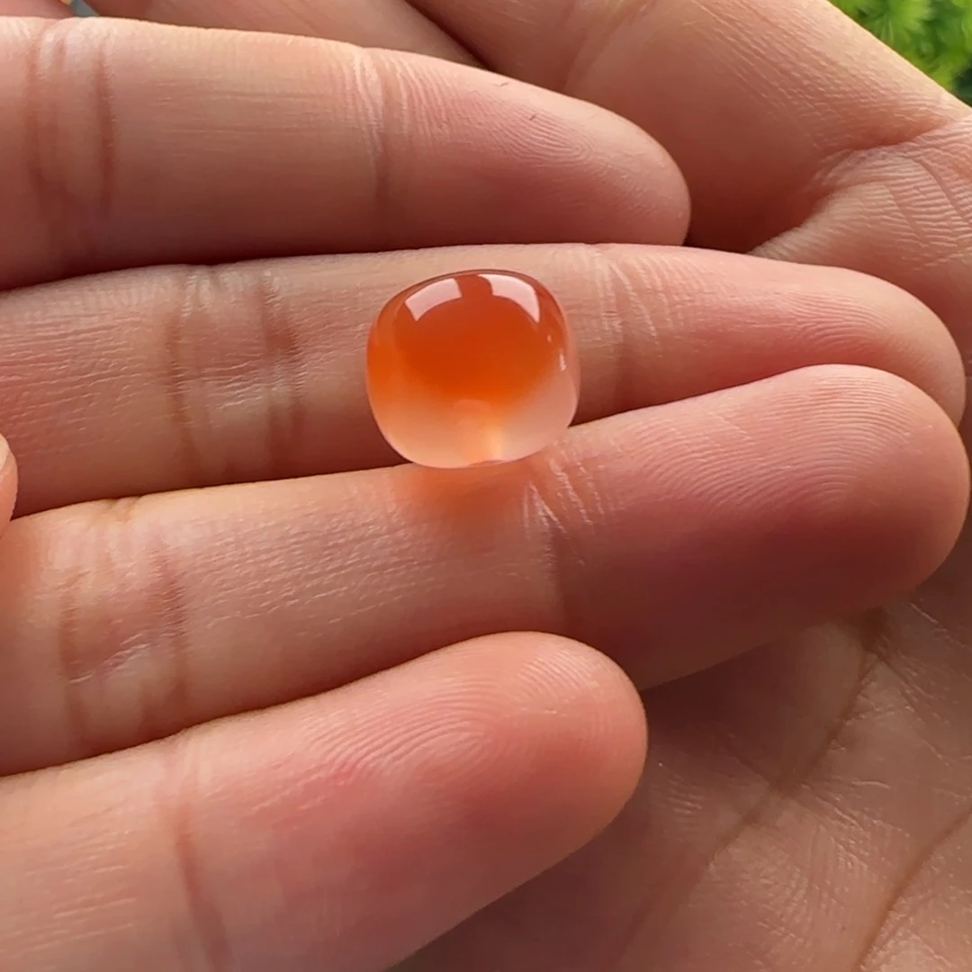 南红玛瑙冰飘老型10.2×9未镶嵌