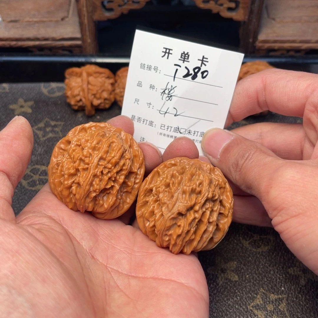 桃核把件文玩核桃