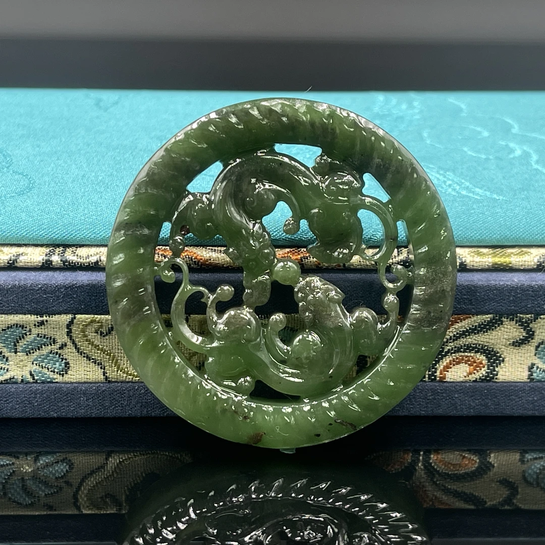 1226GY011和田玉挂件