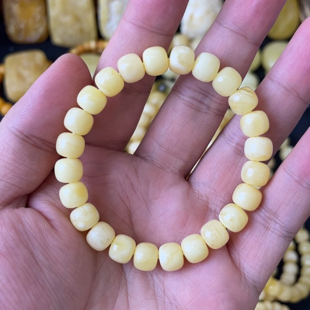 琥珀未镶嵌手串8+俄料浓白花蜡精工老型手串（微瑕）