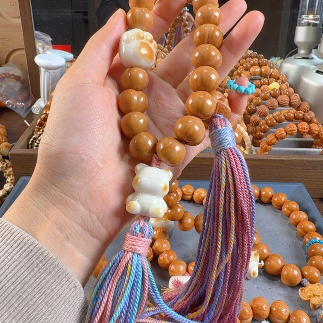 泌***霖吊坠猴头核桃光面屁桃绿卡粉紫16