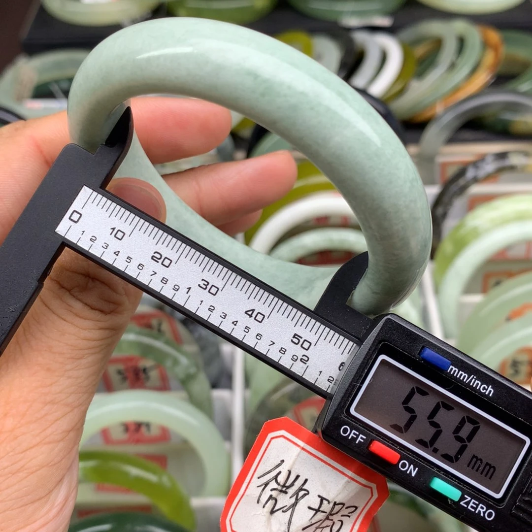 未镶嵌蛇纹石玉手镯559
