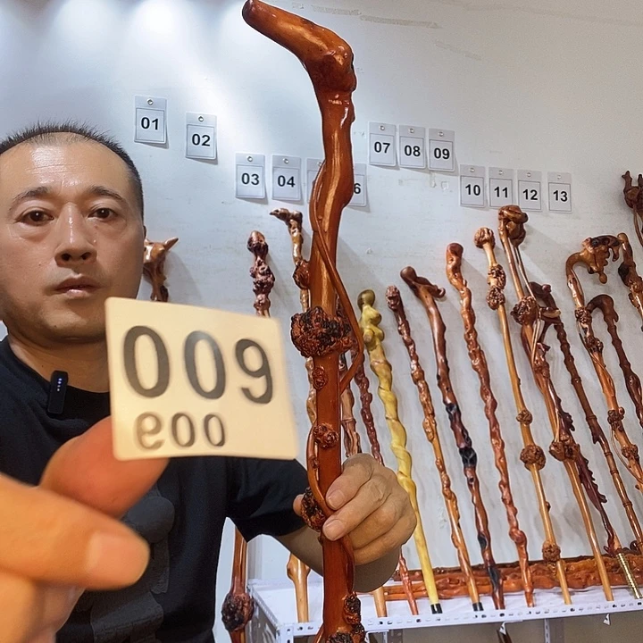 用***8黑果木云南黑果木树榴摆件