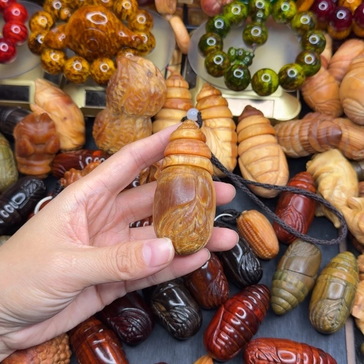 松木琥珀木文玩手串