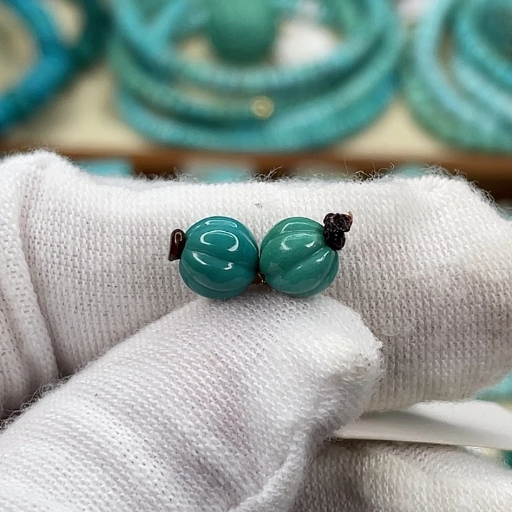 绿松石未镶嵌挂件