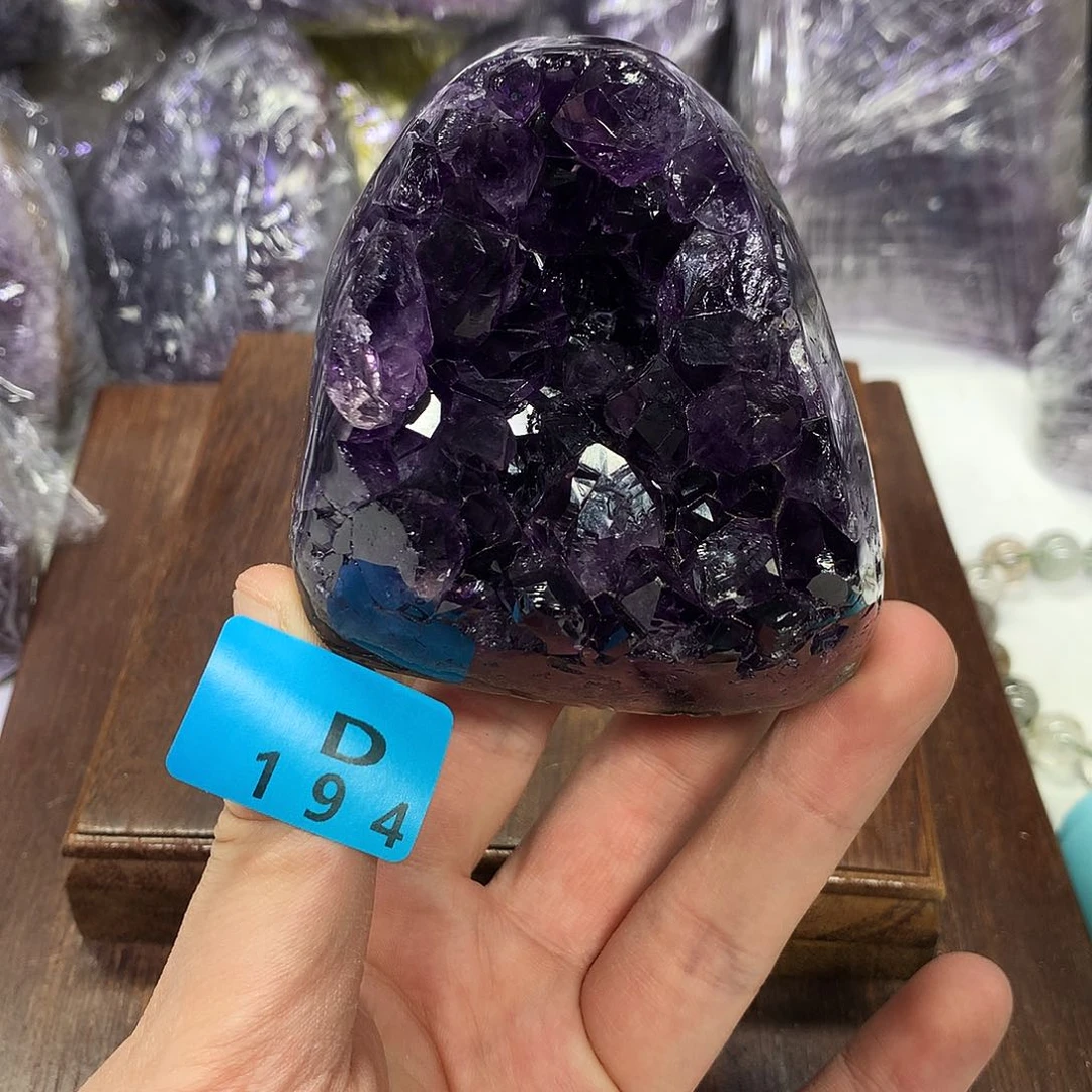 紫晶大型摆件（非配饰）未镶嵌