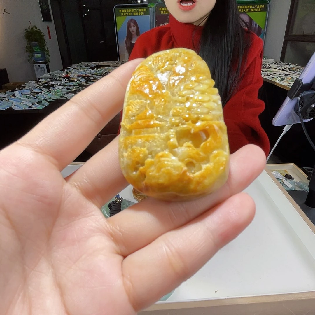 颈饰未镶嵌翡翠一