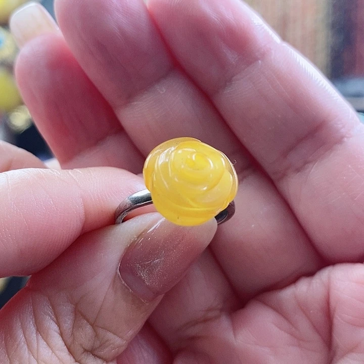 未镶嵌琥珀戒指戒指