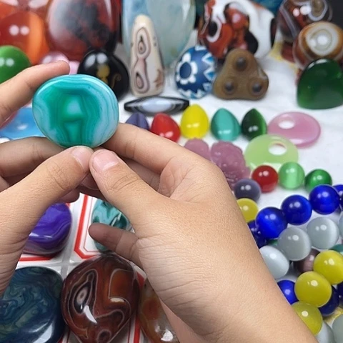 玛瑙/玉髓颈饰未镶嵌