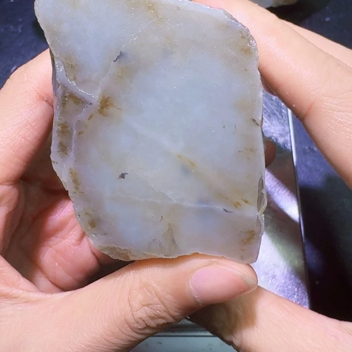 未镶嵌和田玉（糖玉）珠宝半成品