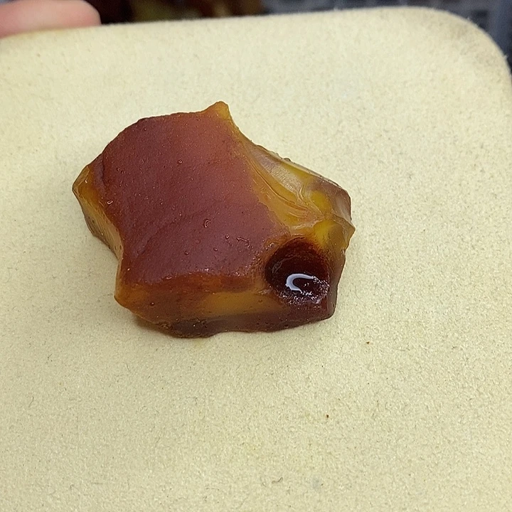定制蜜蜡未镶嵌梨
