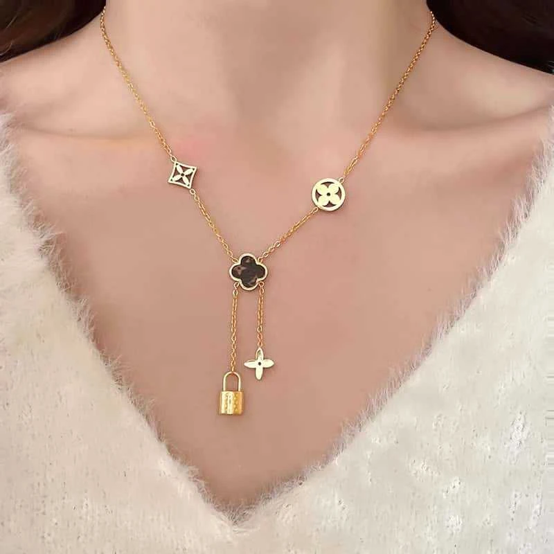 铜合金项链 法式花同心锁项链四叶花小众高级感女轻奢不掉色