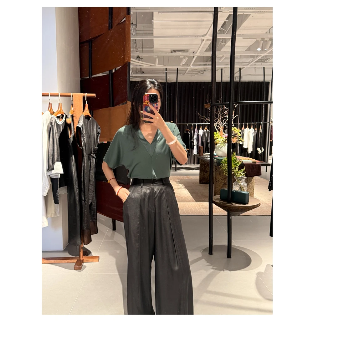 德玺见萩 桑蚕丝拼接V领T恤 QZWD2S067B