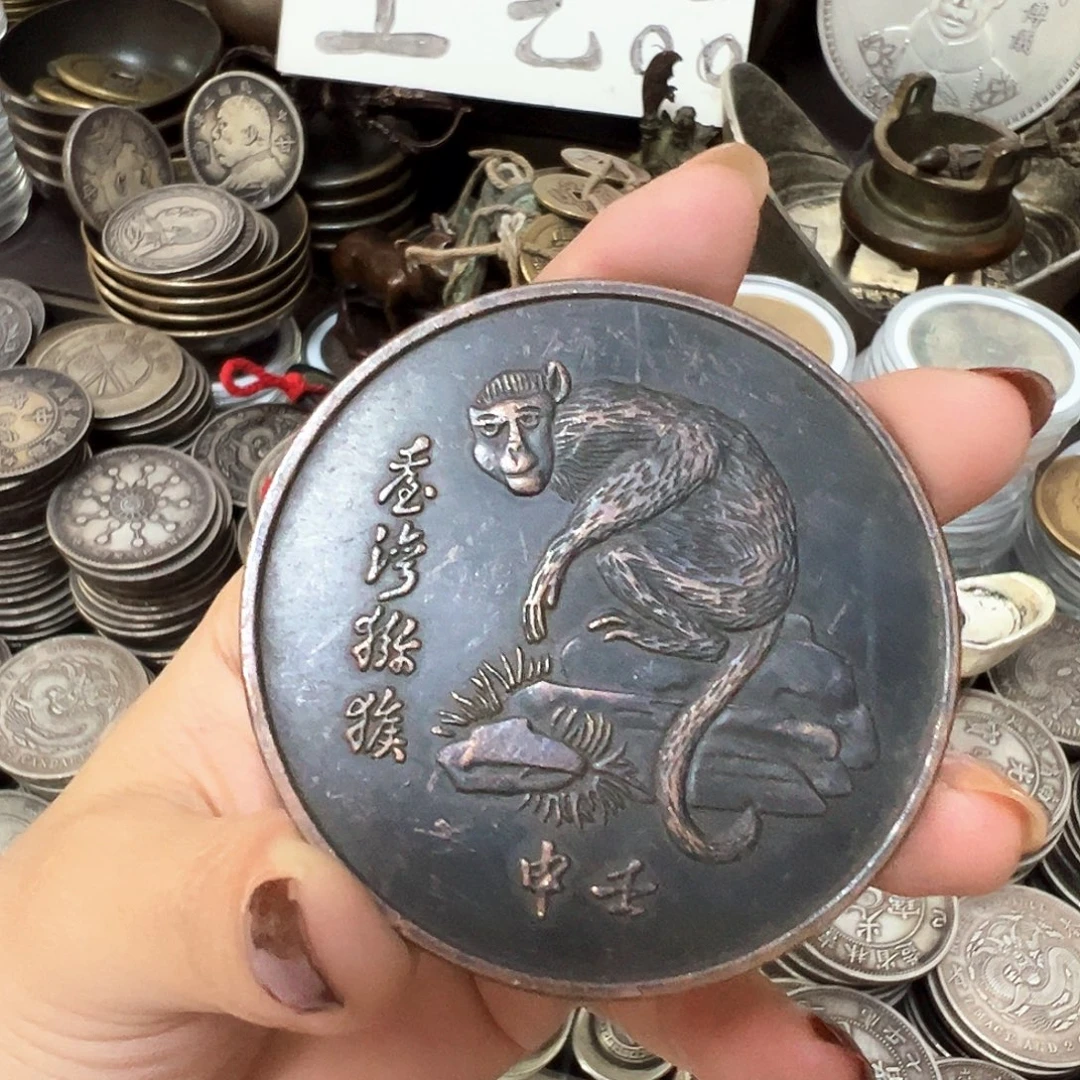 金属复古风格摆件