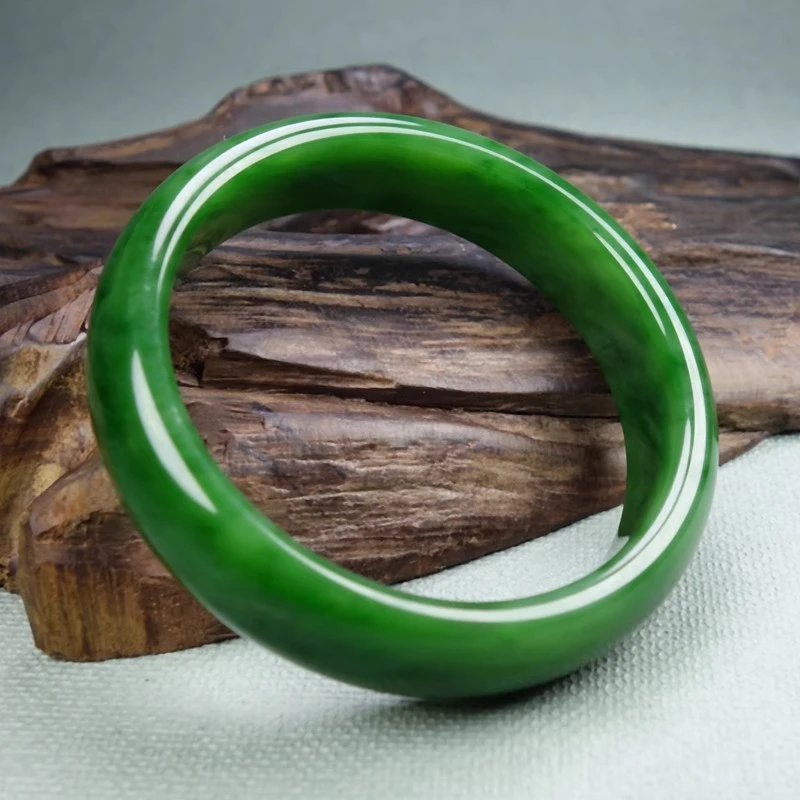 天然和田玉碧玉新疆菠菜绿手镯女款菠菜绿镯子女士玉镯子妈妈碧绿