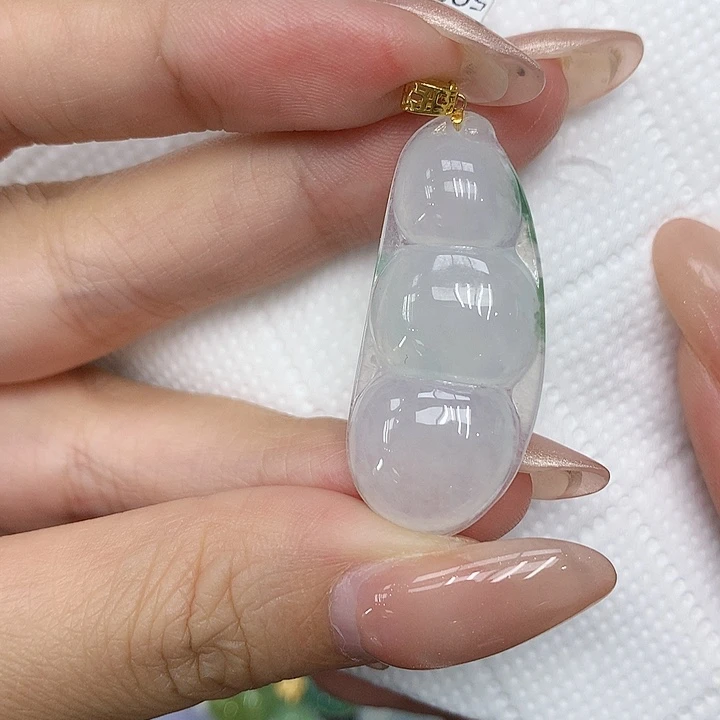 颈饰18K金镶嵌翡翠