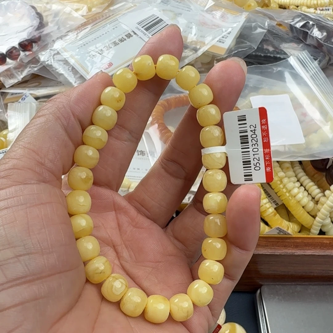 未镶嵌琥珀珠宝奇石