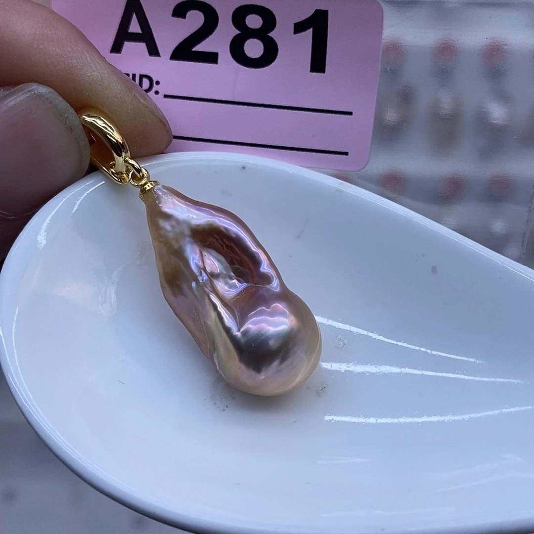 颈饰未镶嵌淡水珍珠