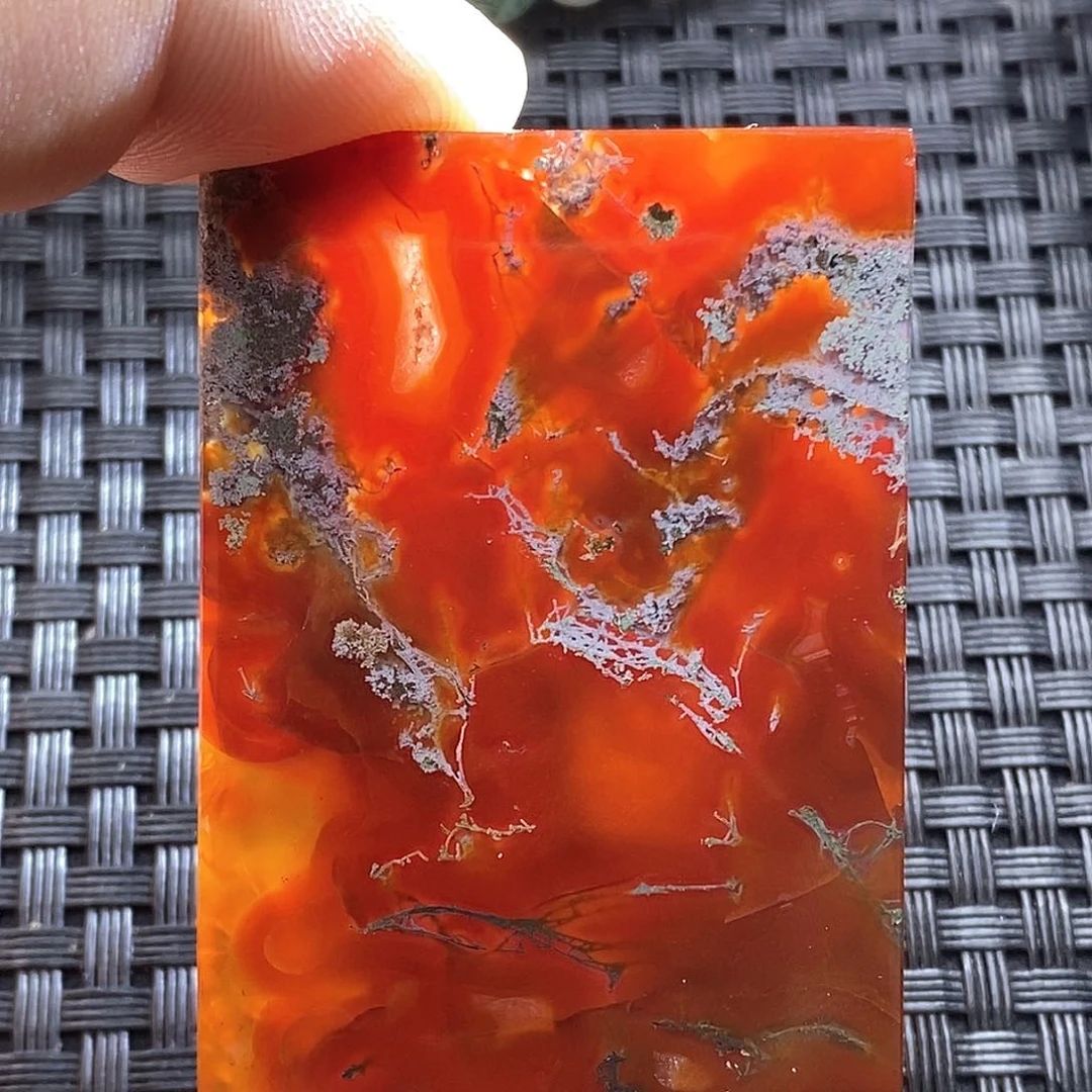 未镶嵌颈饰玛瑙/玉髓蛋*