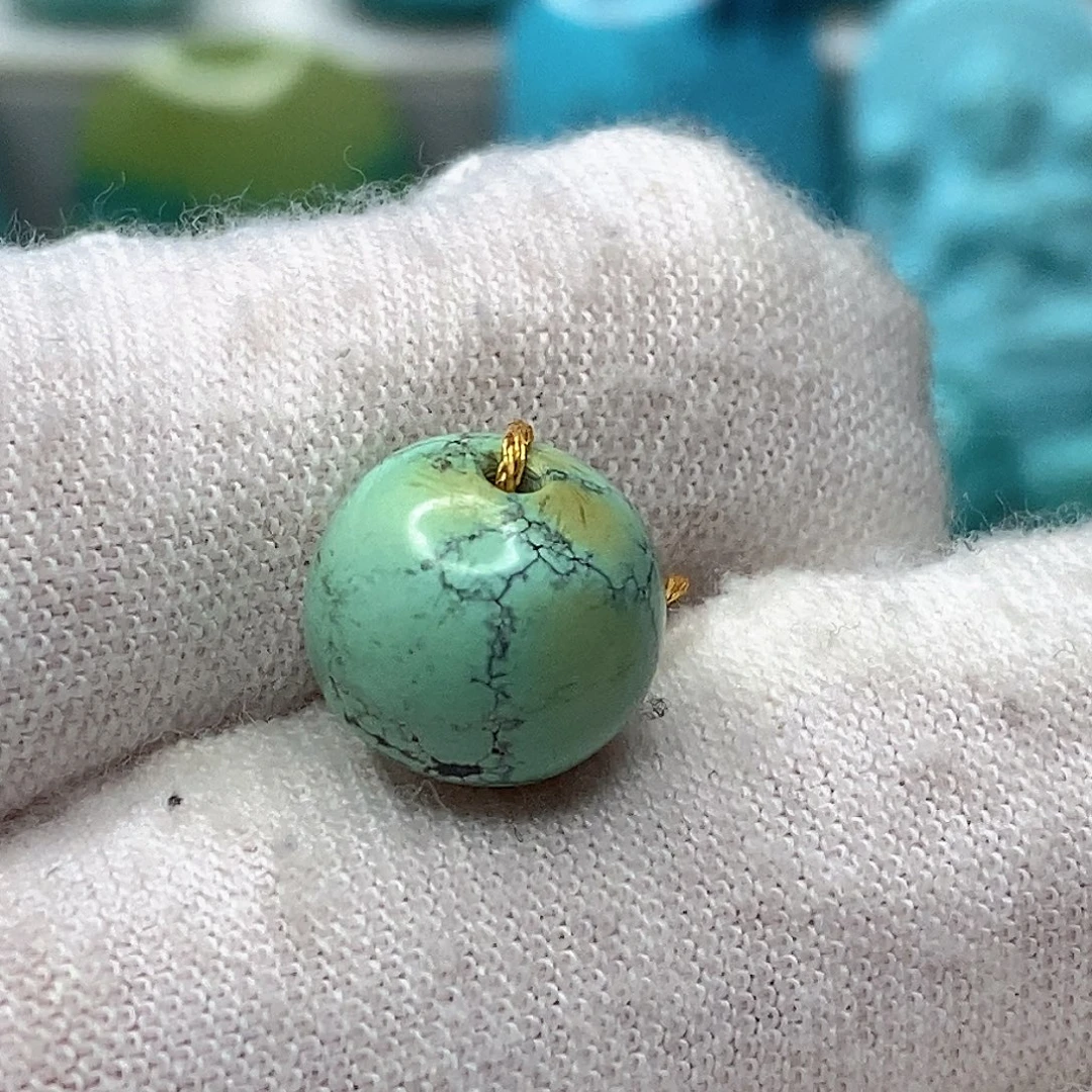 绿松石未镶嵌天然原矿 地大质检10.8mm