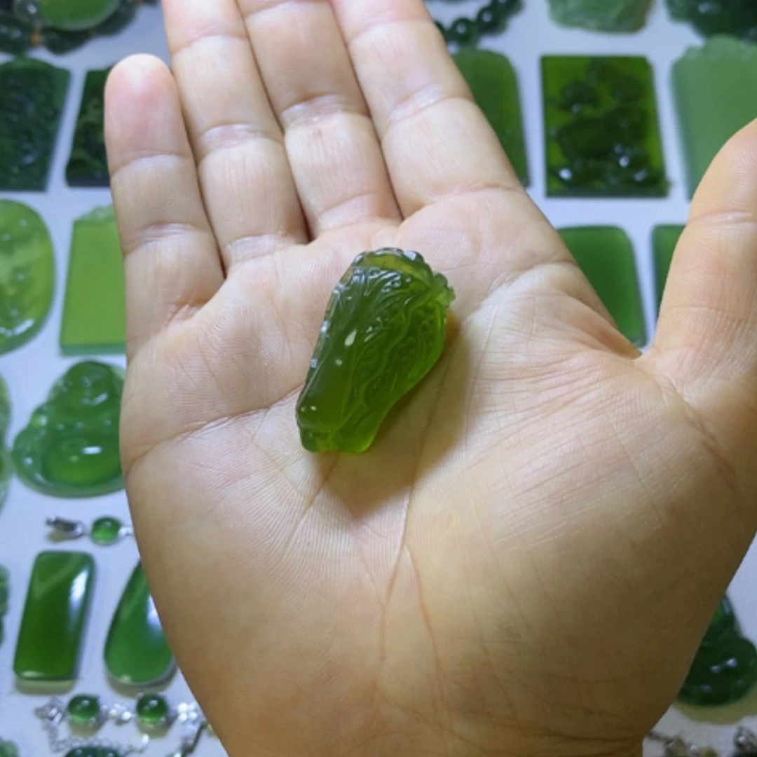 【闪购商品】未镶嵌蛇纹石玉颈饰