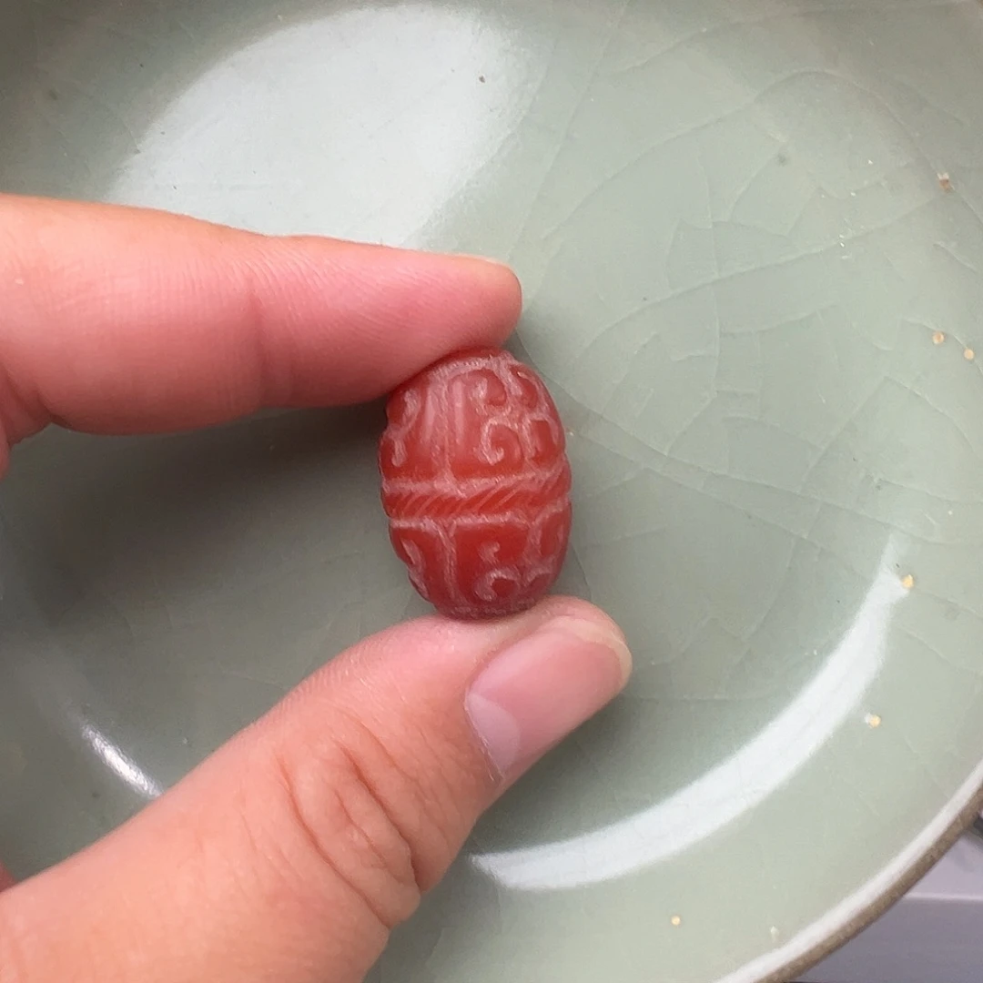 摆件好你是不可能有这样想法和态度来面对这个社会啊
