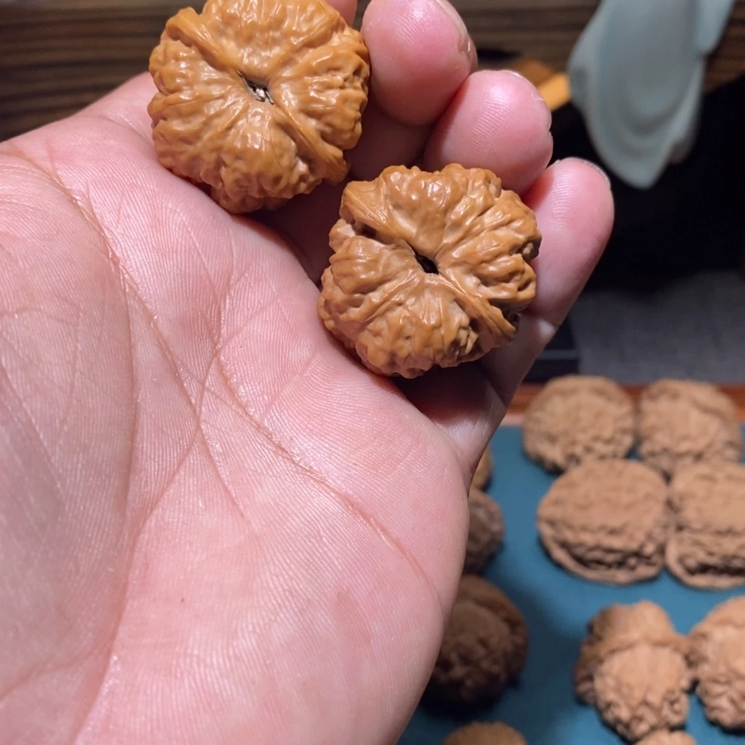 文玩核桃吊坠?蛙蛙34