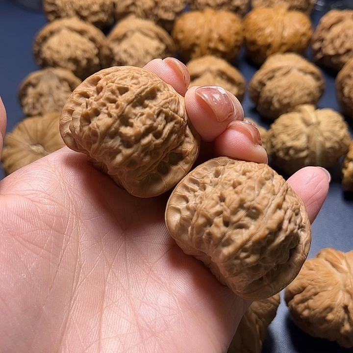 吊坠文玩核桃血麒麟41