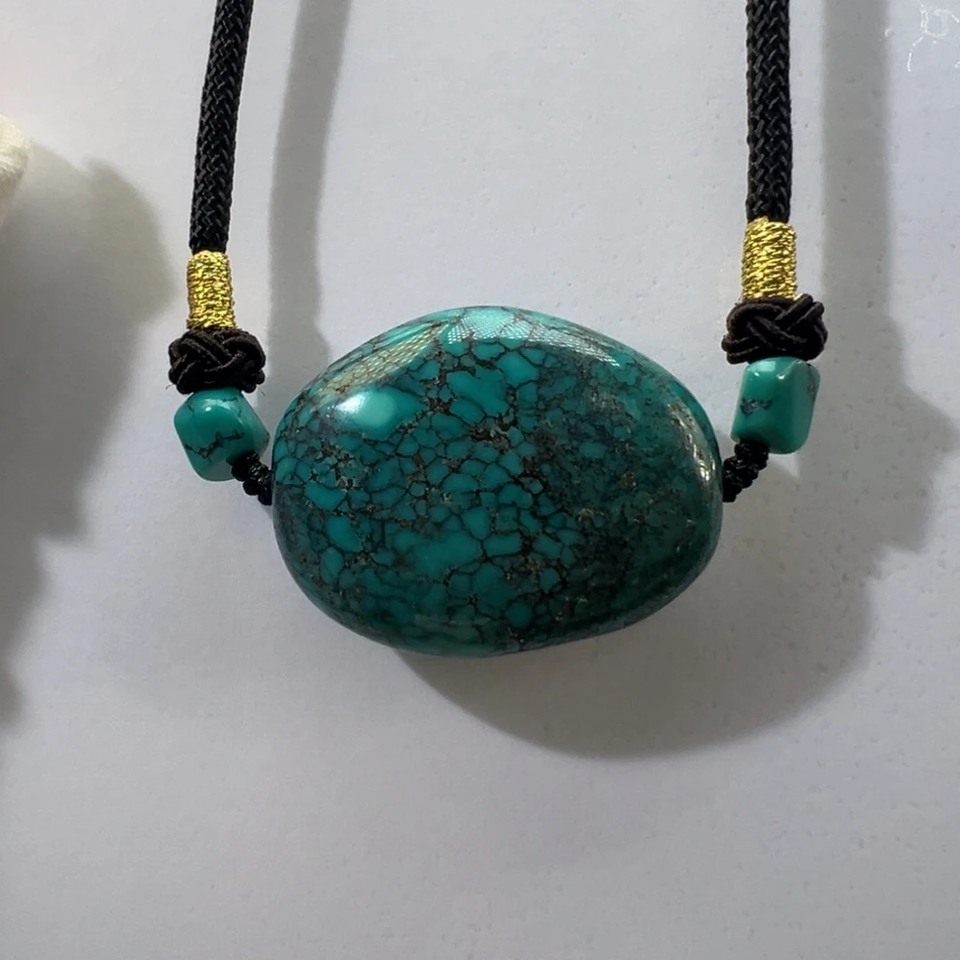 绿松石未镶嵌挂件