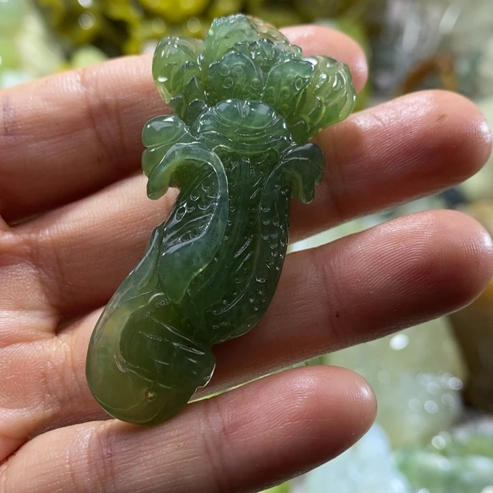 岫玉未镶嵌岫玉吊坠