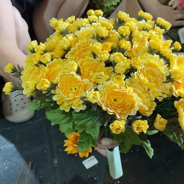 陶瓷花瓶部分（微瑕）