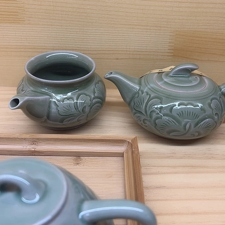 耀州窑青釉牡丹一帆风顺壶1套