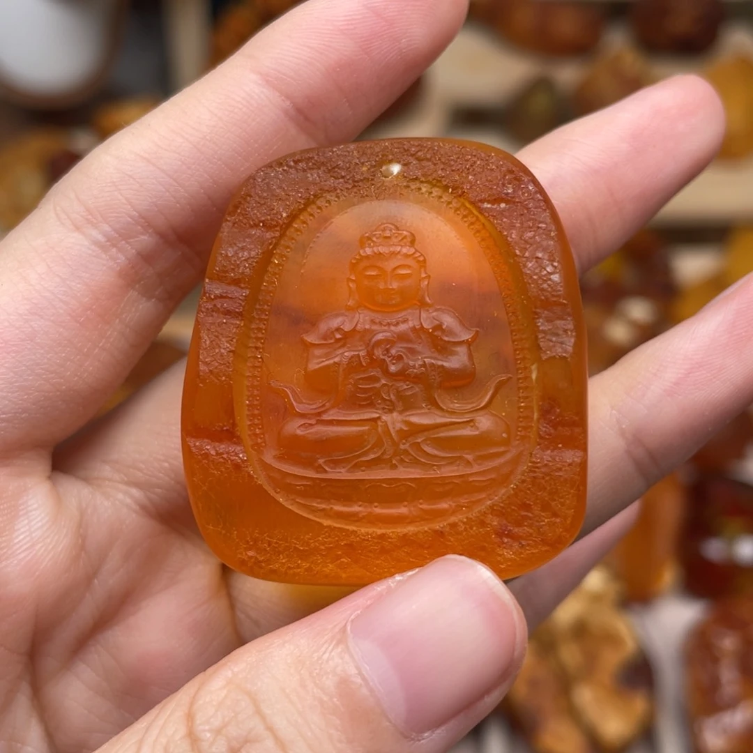 未镶嵌琥珀珠宝奇石