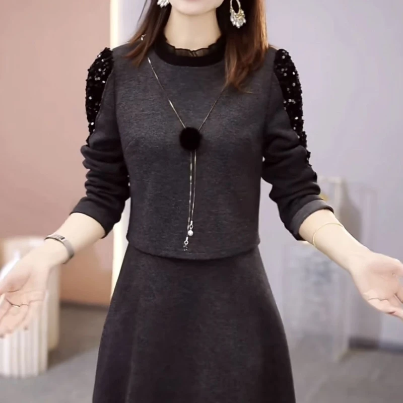 高档麦尔绒假两件连衣裙2025春季新款洋气修身显瘦中长款加厚裙子