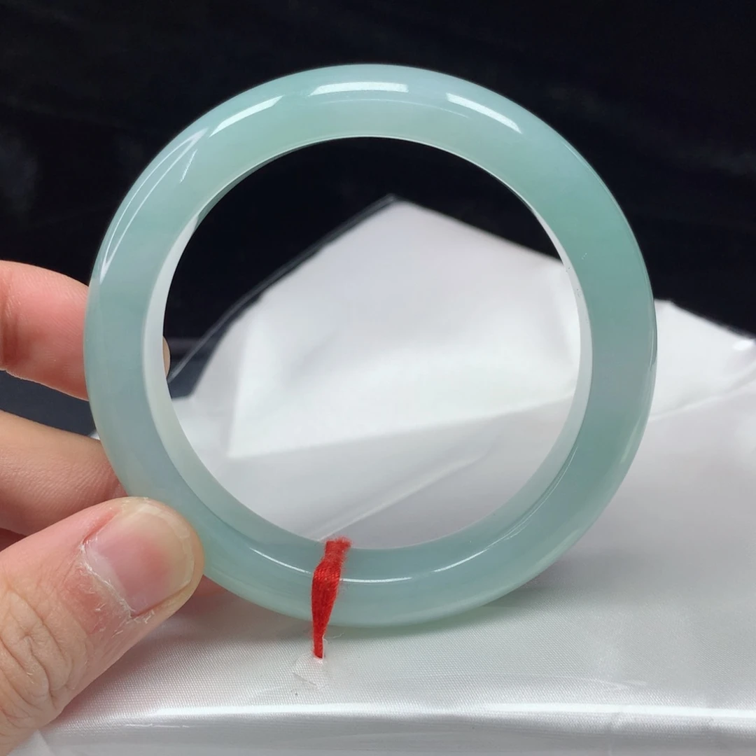 翡翠手镯（圆镯）未镶嵌57.2