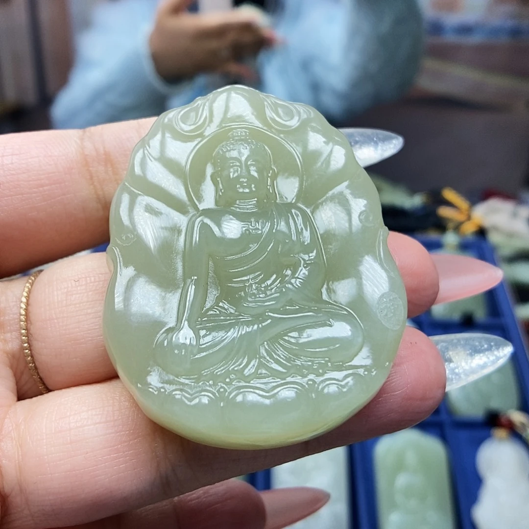 和田玉颈饰未镶嵌浪****兄