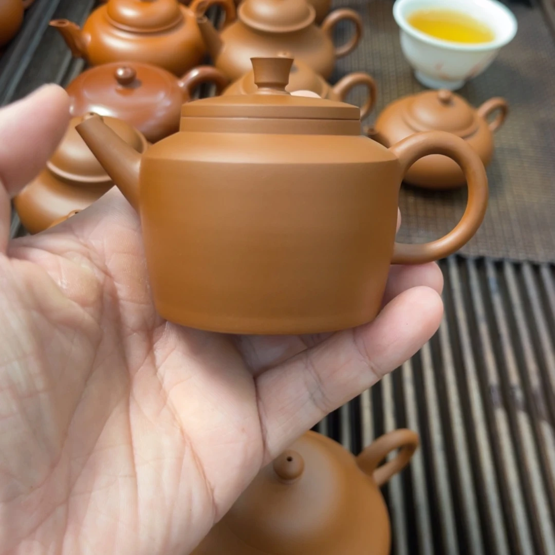 k***i潮州手拉壶。 折肩。