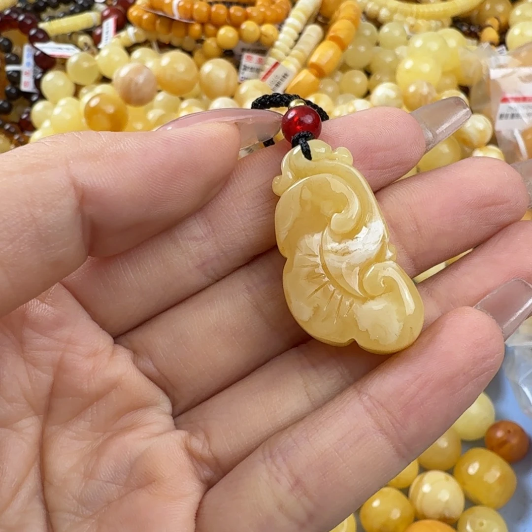 琥珀未镶嵌珠宝奇石