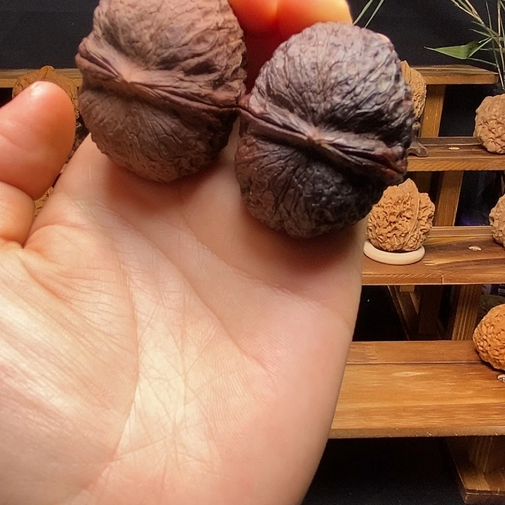 把件文玩核桃猴头元宝40mm