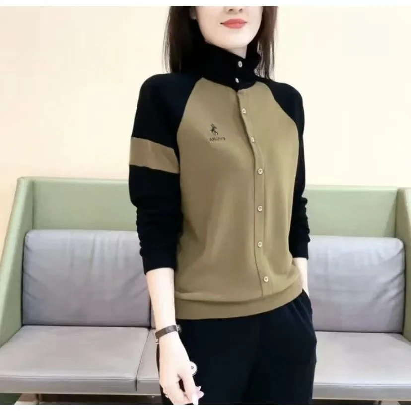 长袖中老年春秋上衣女2025新款秋季拼接休闲时尚撞色打底洋气上衣